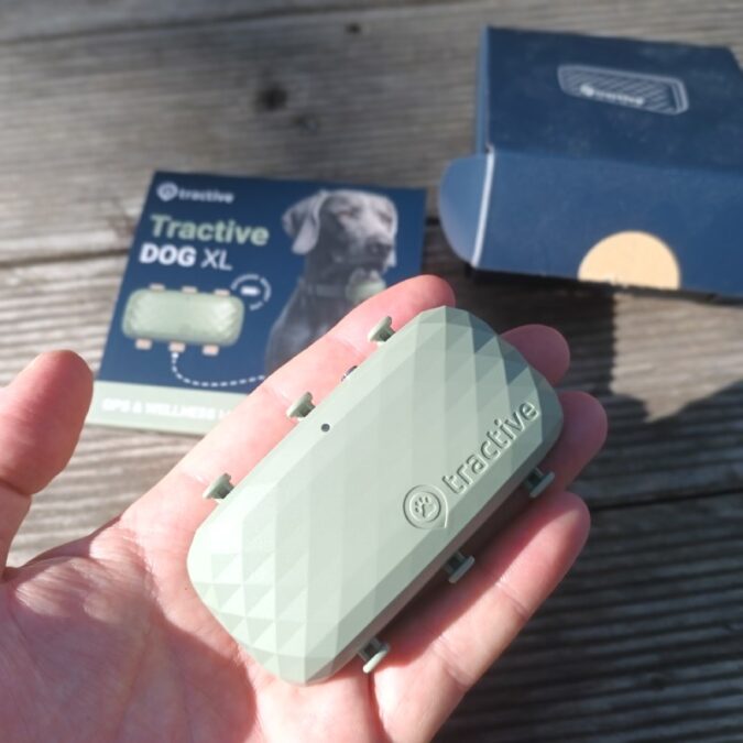 Hunde GPS-Tracker DOG XL von Tractive © Christian Gaisböck / dadslife.at