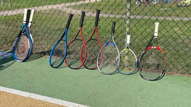 Die besten Tennisschläger für Kinder im Test - © Christian Eberle-Abasolo / dadslife.de