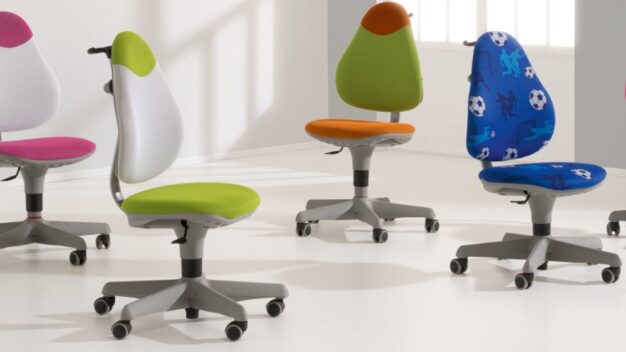 Die besten Schreibtischstühle für Kinder im Test – © Christian Eberle-Abasolo / dadslife.de