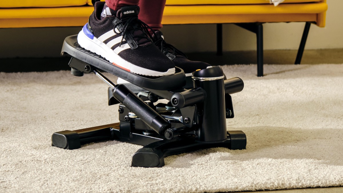 Der beste Mini-Stepper für zuhause im Test - © SportPlus