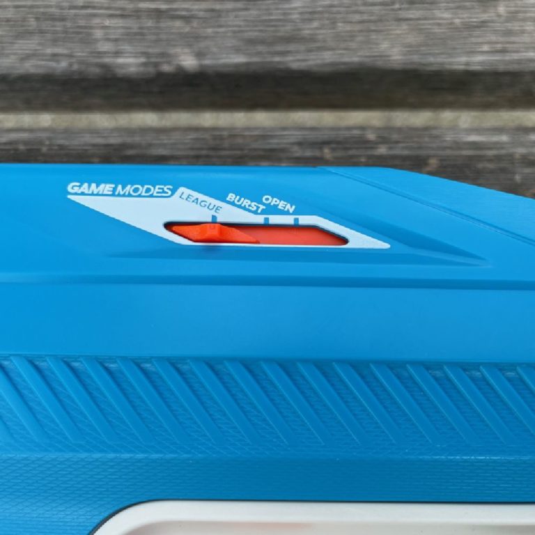 HOME IT® Wasserpistole Für Kinder Mit 2000 Ml Tank – Große Wasserpistole Mit 10–12 M Reichweite, Perfekt Für Wasserschlachten, Outdoor Spielzeug Für Jungen & Mädchen Ab 5 Jahren